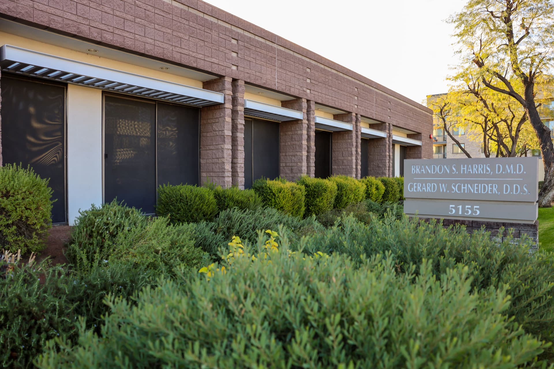 Dental Office Front View at Biltmore Cosmetic & Restorative Dentistry in Phoenix